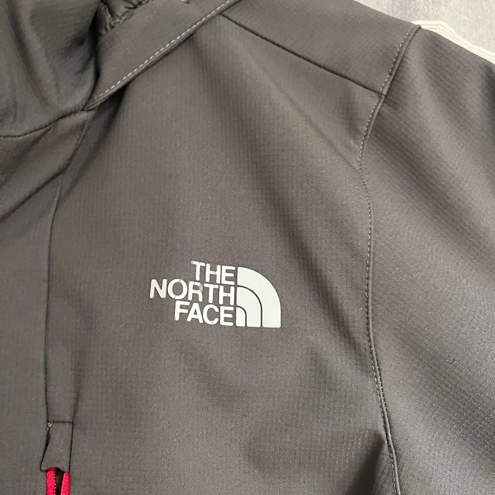The North Face - Apex Elevation Jacket men’s small - red black grey